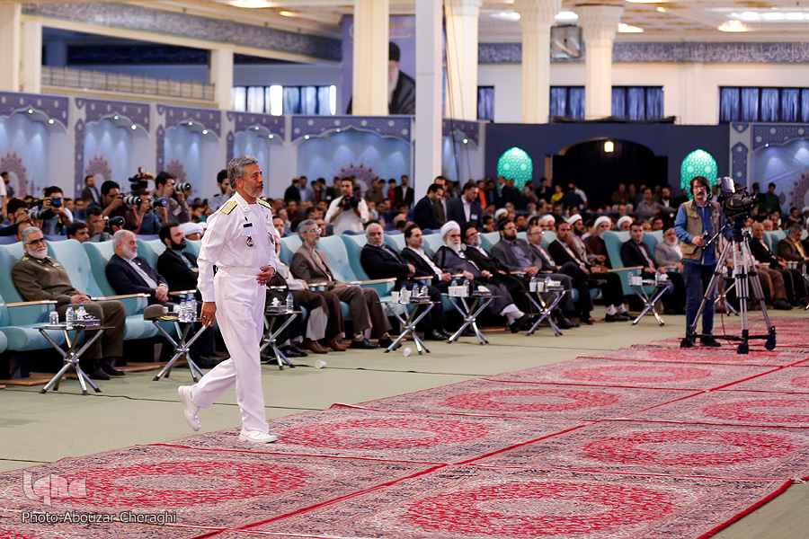 ملاحظات امنیتی؛ لازم اما کریمانه/ نمایش آیینی؛ ایدهای ناب با محتوای ضعیف ملاحظات امنیتی؛ لازم اما کریمانه/ نمایش آیینی؛ ایدهای ناب با محتوای ضعیف