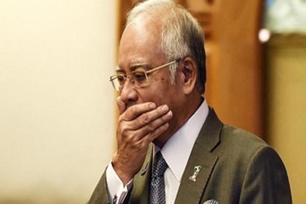 بازجویی نخست وزیر سابق مالزی به اتهام فساد مالی