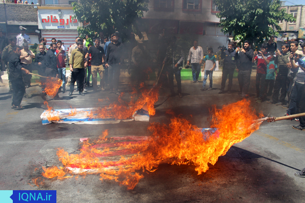 دود شدن پرچم اسرائیل با آتش خشم جوانان مقاومت