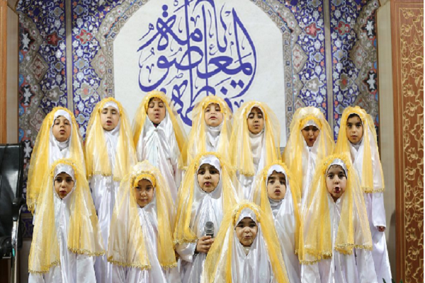 محفل «دختران خورشید» در حرم بانوی کرامت محفل «دختران خورشید» در حرم بانوی کرامت