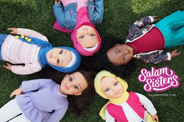 ورود عروسک&zwnj;های محجبه سلام به بازار/ انگلیسی