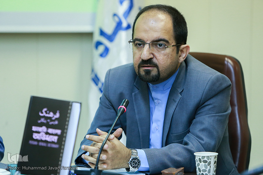 رونمایی از ترجمه آثار امام(ره) و شهید مطهری در ایکنا/ تأکید بر راه&zwnj;اندازی بانک مترجمان