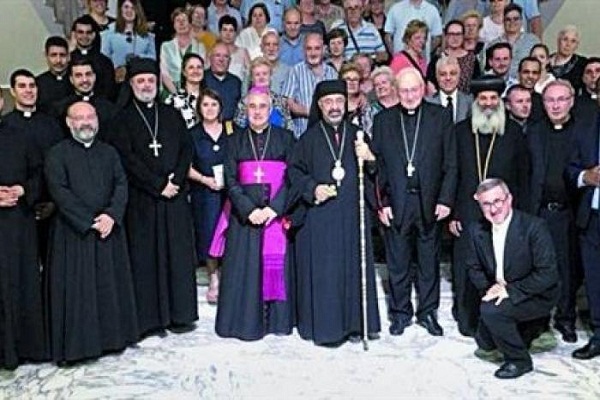 ورود نخستین گروه از گردشگران دینی به مصر ورود نخستین گروه از گردشگران دینی به مصر