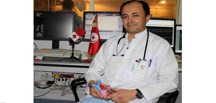 جراح تونسی: قبل از هر عمل قرآن میخوانم+عکس جراح تونسی: قبل از هر عمل قرآن میخوانم+عکس