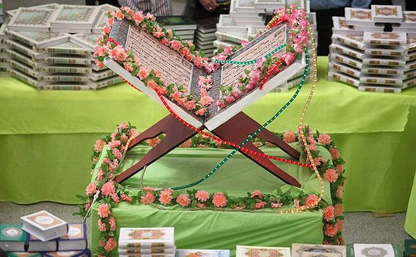 حضور مؤسسه هفت آسمان در نمایشگاه قرآن اصفهان حضور مؤسسه هفت آسمان در نمایشگاه قرآن اصفهان