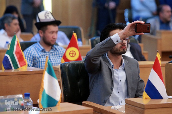 تلاوت خوب و کم استرس مستلزم ممارست در تمرین/ مراکز قرآنی ـ اسلامی کشورها به تربیت استاندارد قراء و حفاظ اقدام کنند/ تلاوت 4 قاری