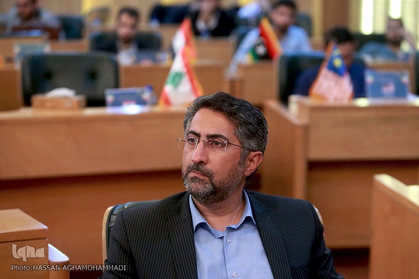 تلاوت خوب و کم استرس مستلزم ممارست در تمرین/ مراکز قرآنی ـ اسلامی کشورها به تربیت استاندارد قراء و حفاظ اقدام کنند/ تلاوت 4 قاری