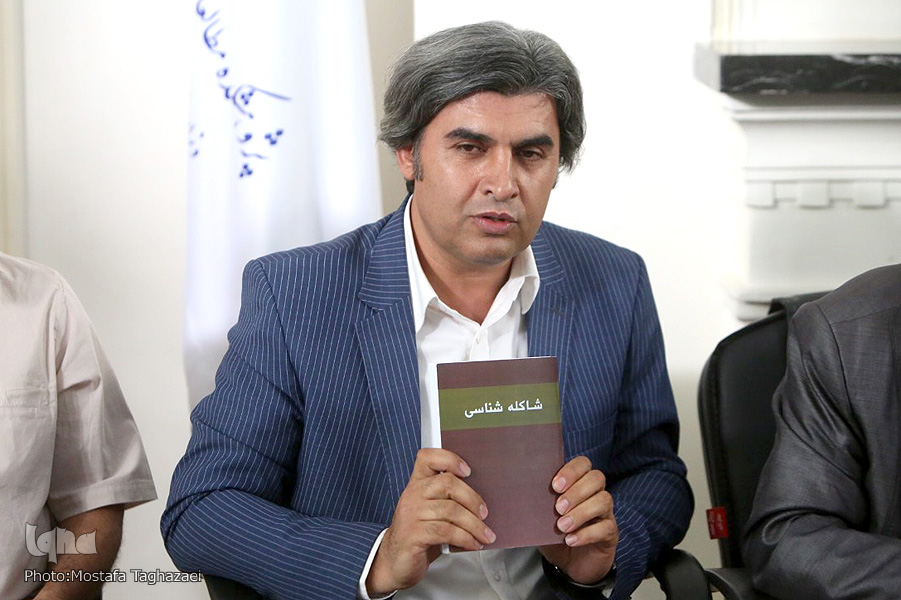 اگر به جزئیات پاسخ دهیم، در تمدن جدید استحاله می&zwnj;شویم/ ما را با استدلال سرگرم کرده&zwnj;اند تا جرئت سخن را بگیرند