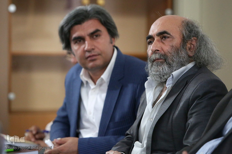 اگر به جزئیات پاسخ دهیم، در تمدن جدید استحاله می&zwnj;شویم/ ما را با استدلال سرگرم کرده&zwnj;اند تا جرئت سخن را بگیرند