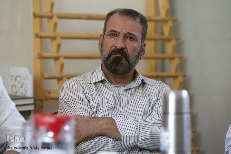 اگر به جزئیات پاسخ دهیم، در تمدن جدید استحاله می&zwnj;شویم/ ما را با استدلال سرگرم کرده&zwnj;اند تا جرئت سخن را بگیرند