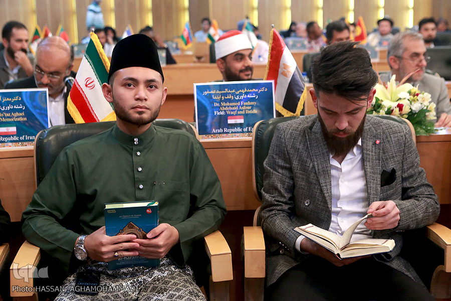 اجرای 3 قاری و 2 حافظ طی دومین شب مسابقات بین&zwnj;المللی قرآن دانشجویان + فیلم