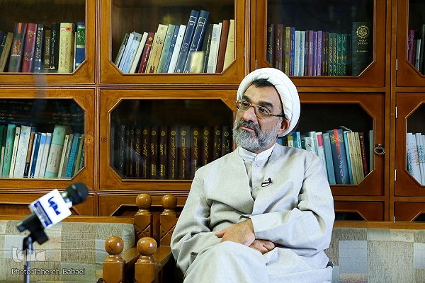 فلسفههای مضاف؛ گامی برای کاربردی کردن فلسفه در تعامل با دیگر علوم/نیازمند پیوند عالمان و فلاسفه هستیم فلسفههای مضاف؛ گامی برای کاربردی کردن فلسفه در تعامل با دیگر علوم/نیازمند پیوند عالمان و فلاسفه هستیم