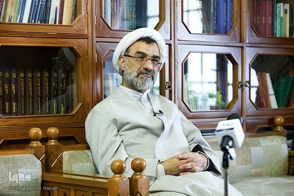 فلسفه؛ مبنای بینش&zwnj;ها و کنش&zwnj;ها/عدم توجه جریان روشنفکری به فلسفه