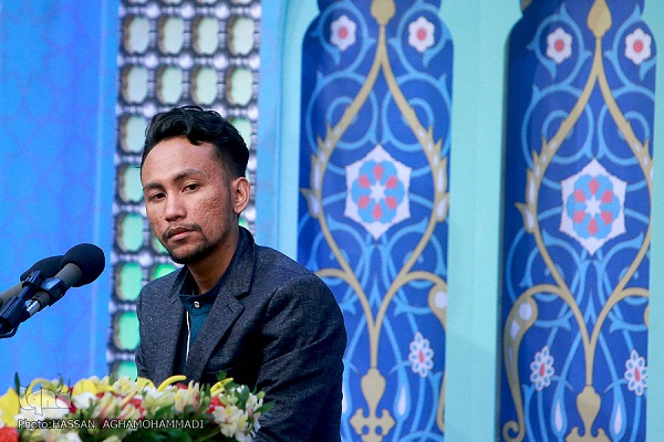 شرکت&zwnj;کنندگان در مسابقات بین&zwnj;المللی قرآن دانشجویان از آرزوهای خود گفتند/ رقابت 4 حافظ در سومین شب