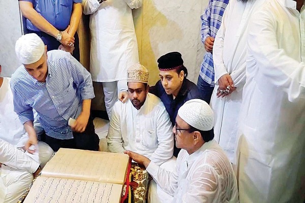 نمایش قرآن خطی 630 ساله در بمبئی