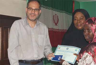 آشنایی دانشجویان سیرالئون با تأثیر متقابل دین و فرهنگ آشنایی دانشجویان سیرالئون با تأثیر متقابل دین و فرهنگ