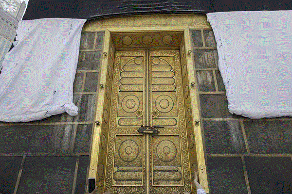 پرده خانه خدا تعویض شد