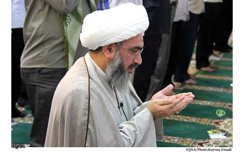 اقامه نماز عید قربان به امامت آیتالله صفایی بوشهری در بوشهر/ ذبح و قربانی در جوار گلزار شهدای بهشت صادق(ع) اقامه نماز عید قربان به امامت آیتالله صفایی بوشهری در بوشهر/ ذبح و قربانی در جوار گلزار شهدای بهشت صادق(ع)