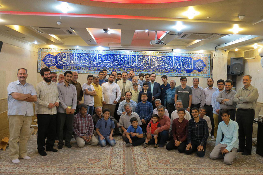 قرآنیان کاروان نور در جوار قبرستان بقیع