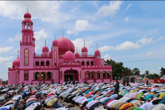قانون جدید فیلیپین؛ روزنه امید مسلمانان/ سرنوشت «بانگسامورو» در کشور جزیرهها قانون جدید فیلیپین؛ روزنه امید مسلمانان/ سرنوشت «بانگسامورو» در کشور جزیرهها
