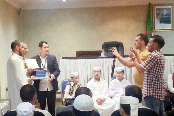 رد نشود ///// چهرههای مطرح حاضر در مسابقات قرآن استان تهران/ جمع دارندگان رتبههای بینالمللی رد نشود ///// چهرههای مطرح حاضر در مسابقات قرآن استان تهران/ جمع دارندگان رتبههای بینالمللی