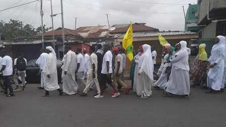 راهپیمایی جوانان محب اهل بیت(ع) در غنا+عکس راهپیمایی جوانان محب اهل بیت(ع) در غنا+عکس