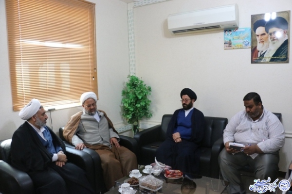 رقبهها و موقوفات فدک آل محمد(ص) است/ مؤسسات قرآن؛ بهترین شبکه تبلیغی جهت توسعه موقوفات قرآنی رقبهها و موقوفات فدک آل محمد(ص) است/ مؤسسات قرآن؛ بهترین شبکه تبلیغی جهت توسعه موقوفات قرآنی