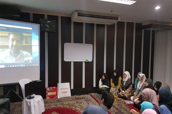 جلسات آموزش آنلاین قرآن در فیلیپین+عکس جلسات آموزش آنلاین قرآن در فیلیپین+عکس