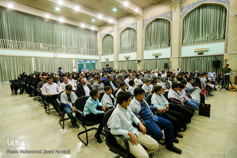 گزارش ایکنا از آیین اختتامیه نهمین دوره طرح اسوه / تجلیل از 18 قاری و حافظ