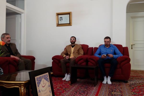 پنجشنبه// پنجشنبه//