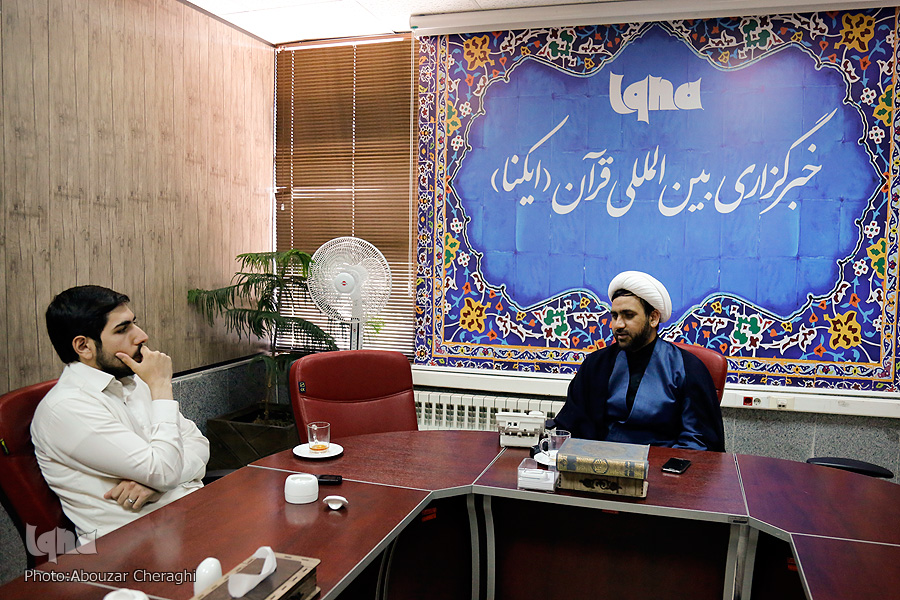 اندیشه سیاسی امام خمینی(ره)؛ شاخص داوری درباره «حوزه سکولار» اندیشه سیاسی امام خمینی(ره)؛ شاخص داوری درباره «حوزه سکولار»