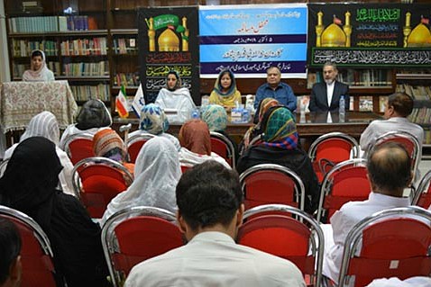 گردهمایی شاعران عاشورایی پاکستان در پیشاور گردهمایی شاعران عاشورایی پاکستان در پیشاور