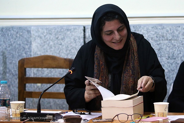 سارا شریعتی: تاثیر خوانش&zwnj;های مسیحی بر توصیف مستشرقان از آئین&zwnj;های شیعی؛ شیعه، مکتب غم و اندوه نیست/ مظاهری: تمام گزارش&zwnj;های موجود را به عنوان &laquo;داده اجتماعی&raquo; و قابل تحلیل جمع&zwnj;آوری کرده&zwnj;ام