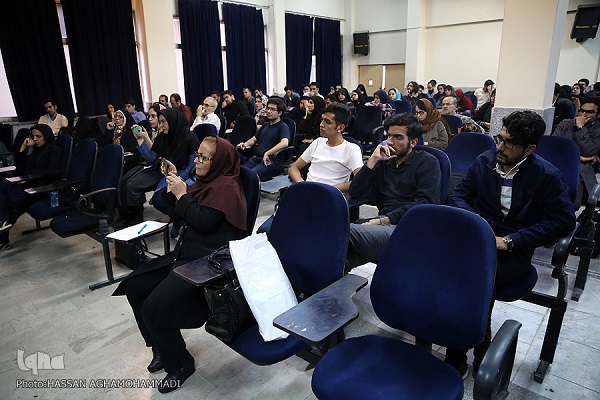 سارا شریعتی: تاثیر خوانش&zwnj;های مسیحی بر توصیف مستشرقان از آئین&zwnj;های شیعی؛ شیعه، مکتب غم و اندوه نیست/ مظاهری: تمام گزارش&zwnj;های موجود را به عنوان &laquo;داده اجتماعی&raquo; و قابل تحلیل جمع&zwnj;آوری کرده&zwnj;ام