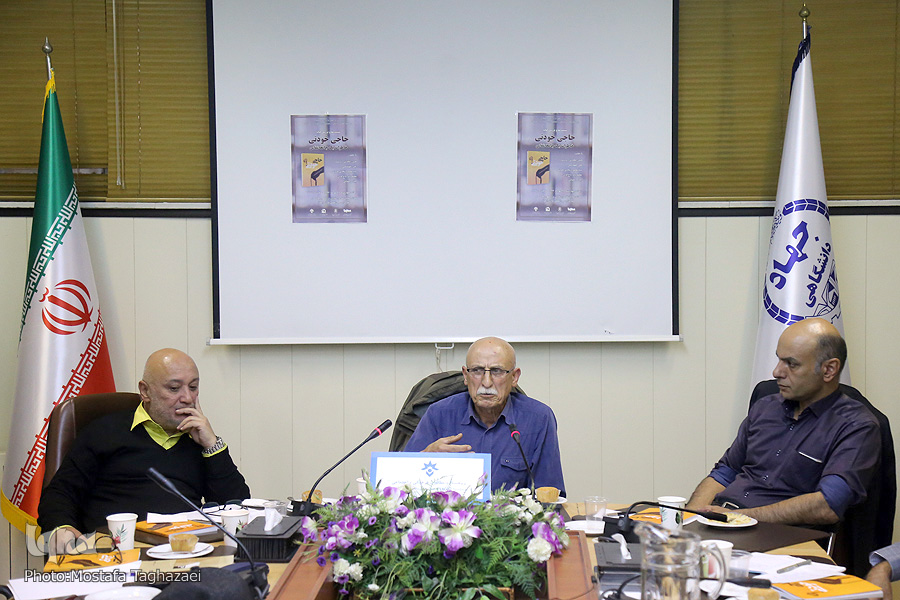 ارائه سبک جدید سفرنامهنویسی در «حاجی خودتی»/ ریشههای تاریخی نگرش جامعه به حج و «حاجی» ارائه سبک جدید سفرنامهنویسی در «حاجی خودتی»/ ریشههای تاریخی نگرش جامعه به حج و «حاجی»