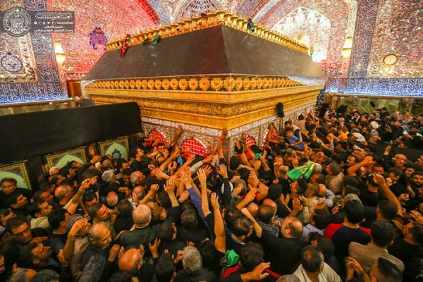حضور میلیونی زائران در حرم علوی(ع) به روایت تصویر حضور میلیونی زائران در حرم علوی(ع) به روایت تصویر