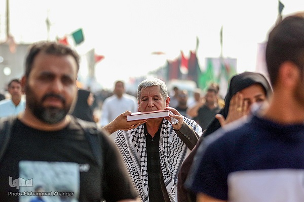 پنجشنبه/// تکاپوی جامعه ایرانی برای اربعین حسینی/ از نمایشگاه لباس عاشورایی تا تعویق جشنواره رسانههای دیجیتال پنجشنبه/// تکاپوی جامعه ایرانی برای اربعین حسینی/ از نمایشگاه لباس عاشورایی تا تعویق جشنواره رسانههای دیجیتال