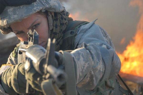 هزارپاها، فرصت دیده شدن را از فیلم&zwnj;هایی چون &laquo;گام&zwnj;های شیدایی گرفته&zwnj;اند / عشق به امام حسین (ع)، مرا از ادامه راهم باز نمی&zwnj;دارد