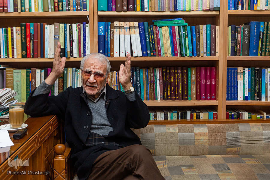 فلسفه چندان به درد زندگی روزمره نمیخورد و از من اثر کاربردی نخواهید/متاسفم که امروز فلسفه خوب خوانده نمیشود/علامه طباطبایی به هستها اکتفا نمیکرد دینانی