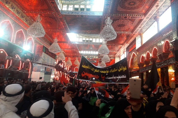 تبلور «الحسین یجمعنا» در شب اربعین حسینی تبلور «الحسین یجمعنا» در شب اربعین حسینی