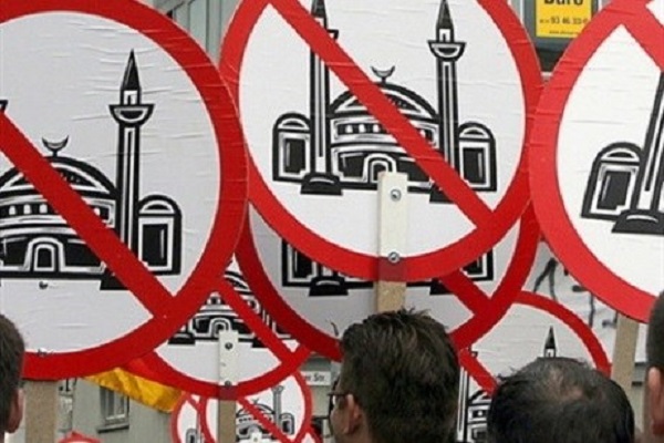 تفرقه؛ ابزاری برای واریز شدن سودهای کلان به جیب دشمن