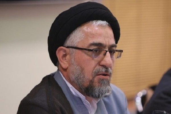 حوزه صلاحیت علمی لازم برای ورود منصحانه را کسب کند