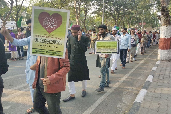 رسوم مردم هند در هفته وحدت