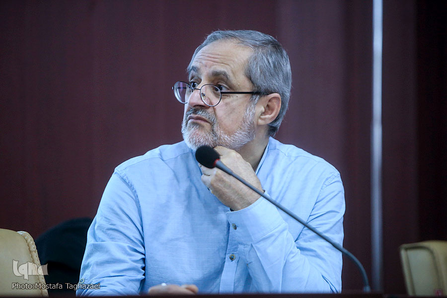 نقش عقل خودبنیاد در توسعه گستره معنای باطنی قرآن/ رویکرد «خوانندهمحور» در تفسیر نقش عقل خودبنیاد در توسعه گستره معنای باطنی قرآن/ رویکرد «خوانندهمحور» در تفسیر