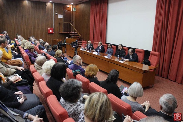 رونمایی از کتاب «اسلام: اعتقاد و حیات» در صربستان رونمایی از کتاب «اسلام: اعتقاد و حیات» در صربستان