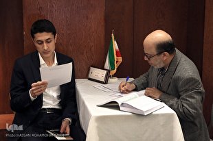 تلاوت مطمئن دانشآموز نماینده جمهوری اسلامی ایران/ شانس بالا برای ورود به فینال