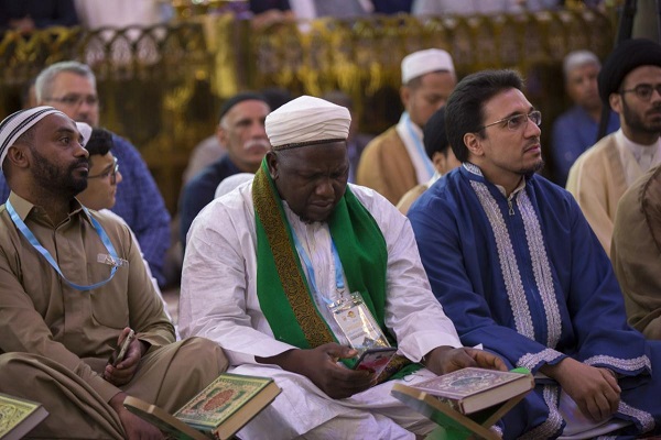 محفل انس با قرآن در جشنواره بین&zwnj;المللی کربلا + عکس