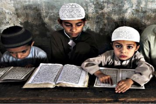 اولویت حفظ قرآن به آموزش دروس در مدارس افغانستان اولویت حفظ قرآن به آموزش دروس در مدارس افغانستان