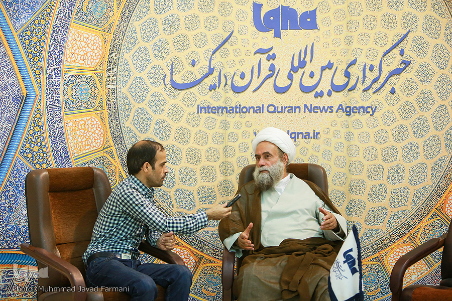 نمایش ترجمه&zwnj;های قرآن در حاشیه مسابقات بین&zwnj;المللی/ تلاش برای تهیه تفسیری مختصر و امروزی