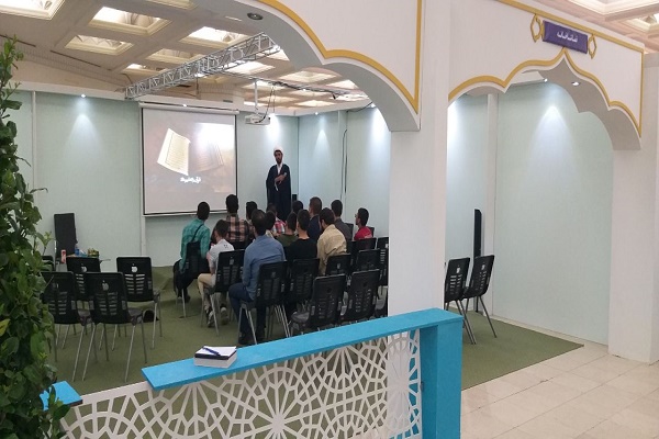 تماشاخانهای در حاشیه رقابتهای بینالمللی قرآن تماشاخانهای در حاشیه رقابتهای بینالمللی قرآن